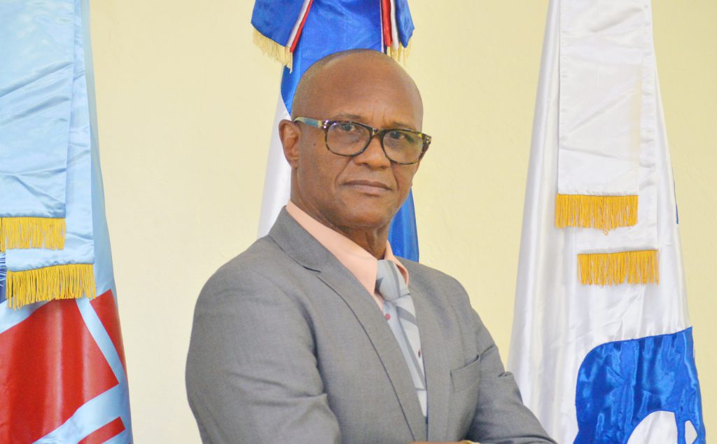 Maestro Esteban Pérez Polanco, Director Ejecutivo del Instituto Nacional de Educación Física (INEFI). Maestro Esteban Pérez Polanco, Director Ejecutivo del Instituto Nacional de Educación Física (INEFI).