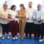 PIE DE FOTO 1 LA VICEPRESIDENTA RAQUEL PEÑA Y EL DIRECTOR EJECUTIVO DEL INEFI ALBERTO RODRIGUEZ CORTAN LA CINTA