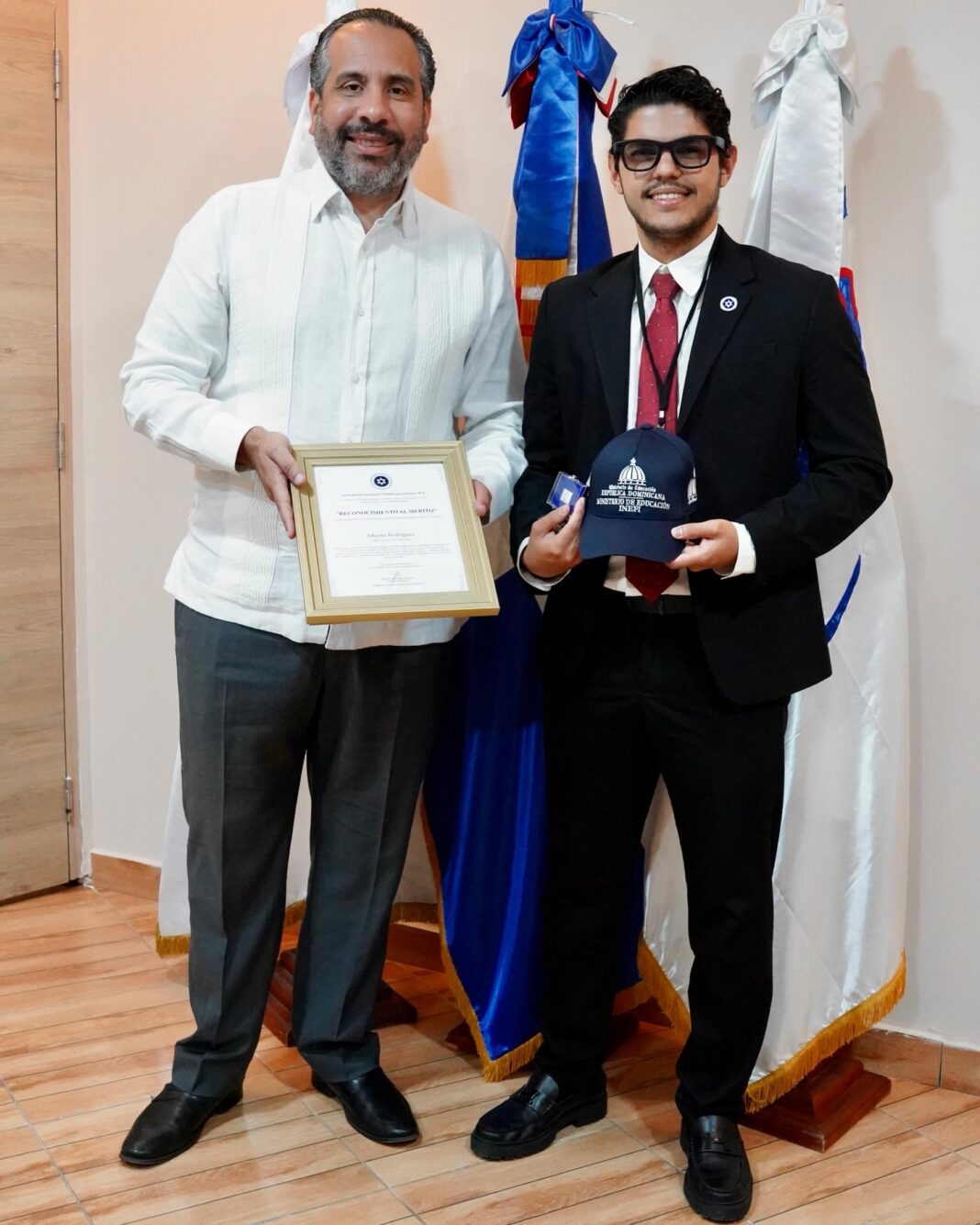 17963568609022493_inefirdoficial